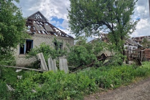 Russians shell Donetsk region, killing one civilian, injuring five others 