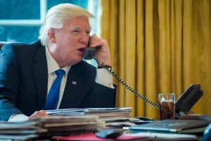 Телефонна розмова Трамп-Путін: очікування – перебіг – підсумок