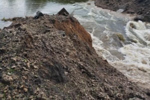 Russian attacks damage hydraulic structures in Sumy region