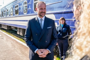 Crown Prince Haakon of Norway arrives in Kyiv
