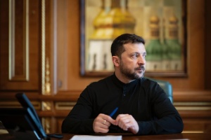 Zelensky, Greek PM discuss increasing pressure on Russia 