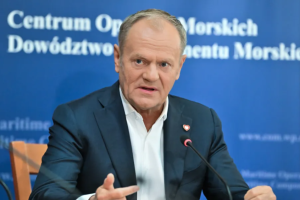 Туск про «підозрілі маневри» у Балтійському морі: Польща перевіряє, чи не заклав корабель РФ вибухівку