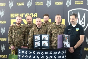 Укрпошта презентувала марку до річниці бригади «Рубіж» Нацгвардії
