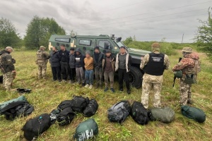 На Рівненщині затримали групу чоловіків, які незаконно перетнули кордон України з Білоруссю