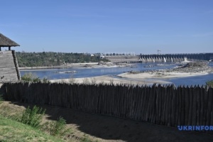 Découverte d'un canon d'arme française de 1715 sur l'île de Khortytsia