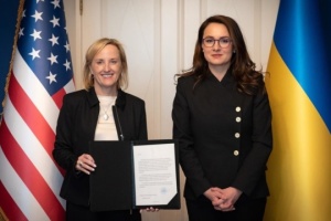 Umowa o kopalinach: Ukraina i USA oficjalnie uruchamiają fundusz inwestycyjny