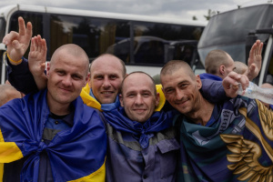 Budanov shares video of Ukrainian defenders returning from Russian captivity