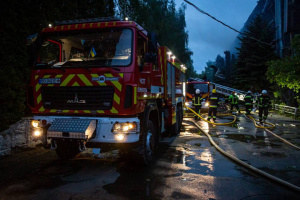 Russian attack damages seven high-rise buildings and 10 enterprises in Ternopil