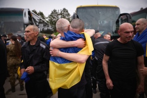 Another 303 Ukrainians returned from Russian captivity 
