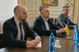 Kyslytsya discusses future prospects of peace process with Turkish ambassador