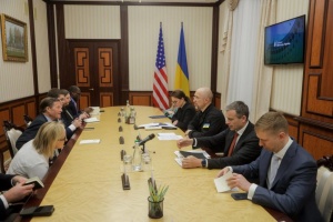 Shmyhal, US senators discuss strengthening sanctions against Russia, Ukraine's needs