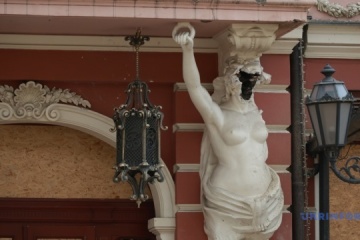 En Ukraine pendant la guerre à grande échelle, 1 453 objets du patrimoine culturel ont été endommagés