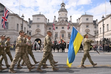 ウクライナ軍、ロンドンの戦勝８０年記念パレードに参加