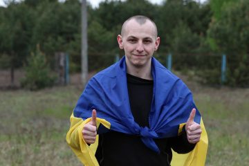 Intercambio de prisioneros: 205 defensores ucranianos regresan a Ucrania