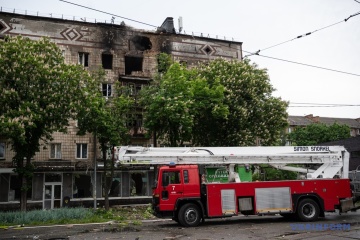 Les Russes ont attaqué Kyiv avec un missile balistique et 28 drones