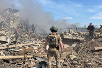Guerre en Ukraine : Sept civils tués et dix-huit autres blessés dans des bombardements russes sur la région de Donetsk 