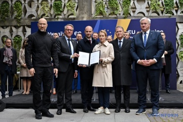 La UE acuerda destinar 1.000 millones de euros de activos rusos congelados a la compra de armas ucranianas