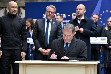La UE acuerda destinar 1.000 millones de euros de activos rusos congelados a la compra de armas ucranianas