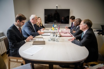 Sybiha briefs UK’s David Lammy on Russia’s ceasefire violations