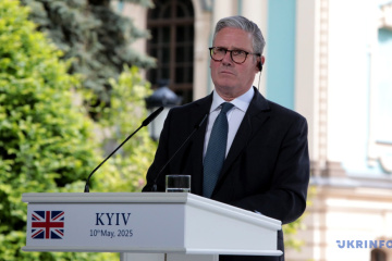 Starmer: La reanudación del tráfico aéreo con Ucrania será posible tras el alto el fuego