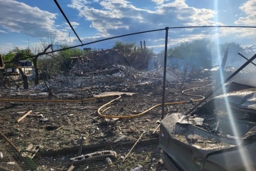 Russen greifen Dorf in Region Charkiw mit Gleitbomben an: zwei Tote, vier Verletzte