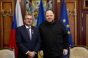 Стефанчук обговорив із представником Палати депутатів чеського парламенту «снарядну ініціативу»