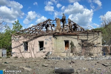 Guerre en Ukraine : Un civil tué dans une frappe aérienne russe sur Koupiansk 