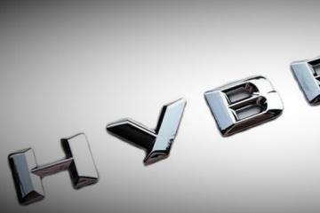 В Україні побільшало гібридних авто