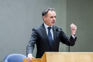 Frage der Teilnahme Selenskyjs am NATO-Gipfel in Den Haag wird Rutte entscheiden