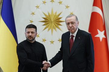 Erdoğan confirma a Zelensky su disposición a organizar una cumbre entre los líderes de Ucrania, Estados Unidos, Rusia y Turquía