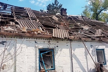Russian forces launch over 400 strikes on Zaporizhzhia region over past day