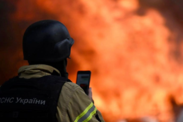 Un incendie s'est déclaré à Kyiv après une attaque de drone