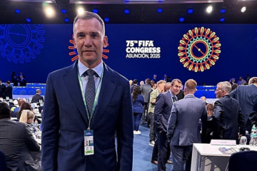 Andriy Shevchenko participa en el Congreso de la FIFA en Paraguay