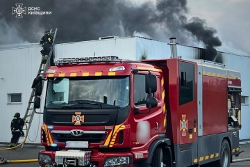 Rescuers show aftermath of massive drone attack on Kyiv region, firefighting efforts ongoing