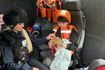 “White Angels” evacuate woman and son from frontline community in Sumy region