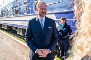 Crown Prince Haakon of Norway arrives in Kyiv