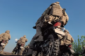 Ukraine stellt Sturmkompanie auf Motorrädern auf