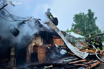 Cuatro muertos y 16 heridos en el ataque masivo ruso contra la región de Kyiv