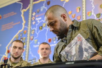 Укрпошта випустила благодійну марку до Дня піхоти