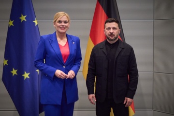 Zelensky and German Bundestag president discuss defense support for Ukraine