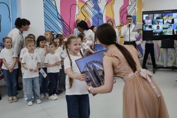 Новини 30 травня: Атака на депо Харкова | Виплати медикам-випускникам | Свято останнього дзвоника