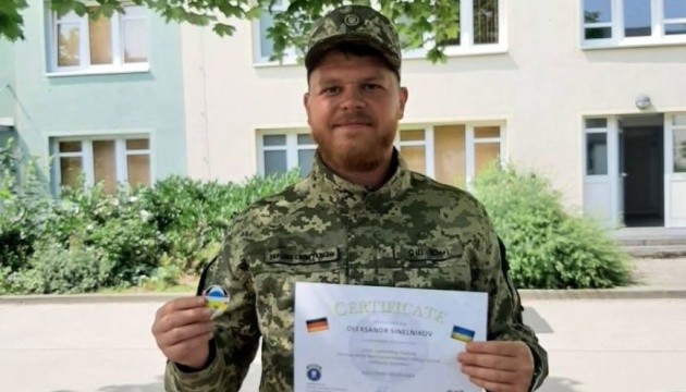 Пам’яті молодшого сержанта Олександра Синельникова (позивний «Семен») Пам’яті молодшого сержанта Олександра Синельникова (позивний «Семен»)