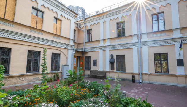 У Києві відкрилася виставка про суд над Спілкою визволення України 1930 року У Києві відкрилася виставка про суд над Спілкою визволення України 1930 року