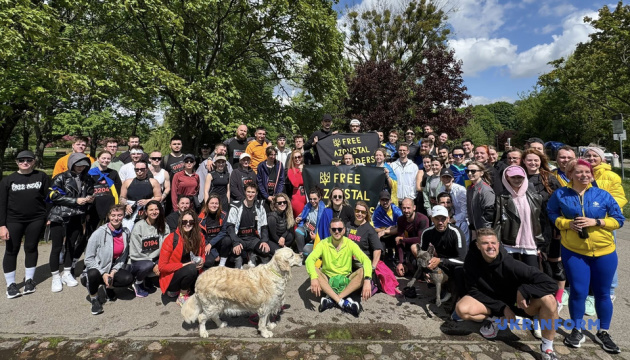 У Варшаві відбувся благодійний забіг Run for Azov