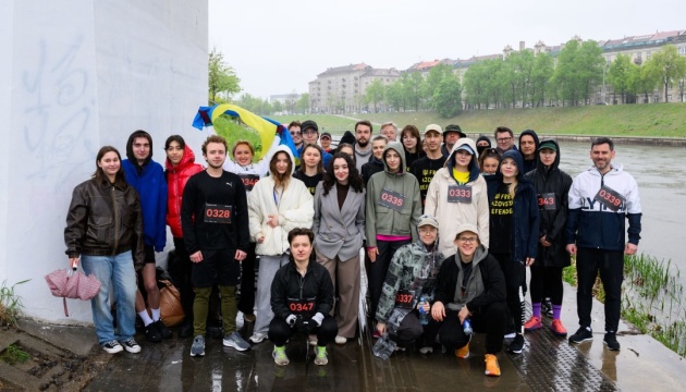 У Вільнюсі відбувся забіг до 11-ї річниці створення «Азову»