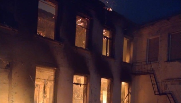 На Херсонщині росіяни дронами знищили школу