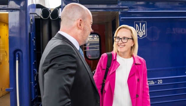 До Києва прибула Тимчасова повірена у справах США