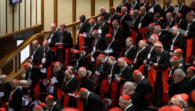 До Рима прибули всі 133 кардинали, які обиратимуть нового Папу