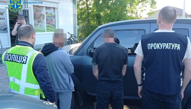 На Вінниччині взяли під варту депутата райради за організацію переправлення ухилянтів за кордон На Вінниччині взяли під варту депутата райради за організацію переправлення ухилянтів за кордон