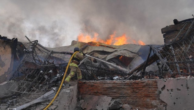 Zelensky: Rusia lanza más 3.000 activos de ataque aéreo sobre Ucrania esta semana